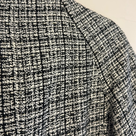 The Limited Black and White Tweed Cropped Blazer - Picture 7 of 12